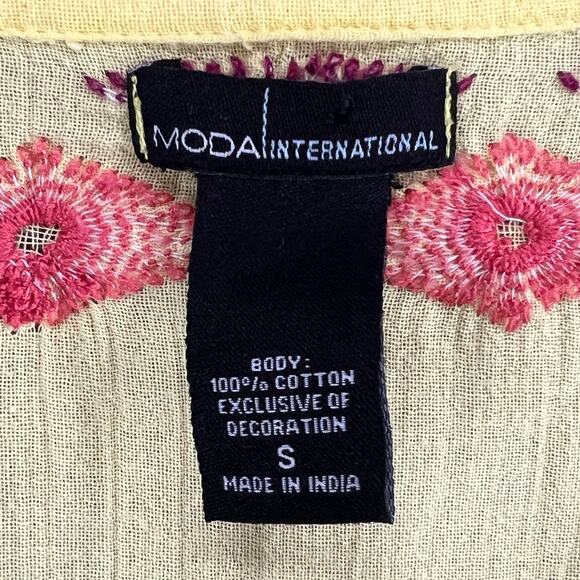 Moda International  Y2K Tunic Top S Butter Yellow Embroidered Tassels Boho Beach - Picture 10 of 11